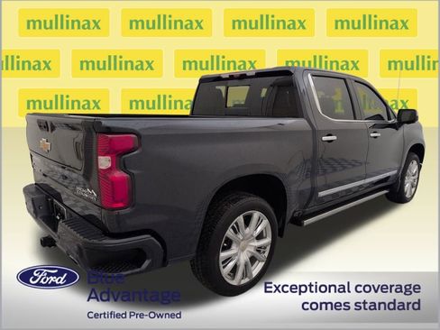 Used 2024 Chevrolet Silverado 1500 High Country w/ Technology Package image 4
