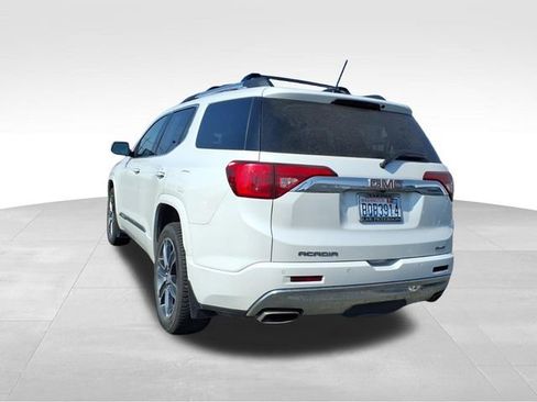 Used 2019 GMC Acadia Denali image 4