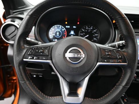 Used 2023 Nissan Kicks SR FWD image 15