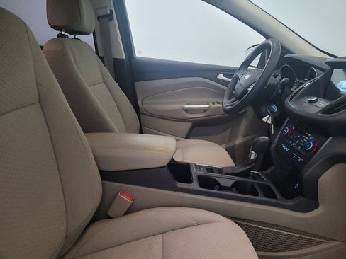 Used 2017 Ford Escape SE w/ Equipment Group 201A image 21