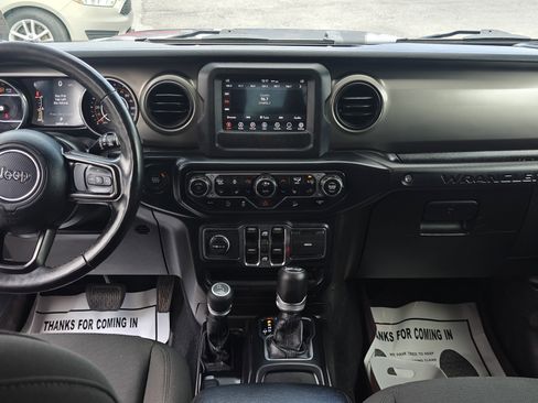 Used 2019 Jeep Wrangler Unlimited Sport S image 17