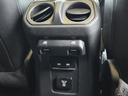 Used 2021 Jeep Wrangler Unlimited Sahara w/ Cold Weather Group image 21