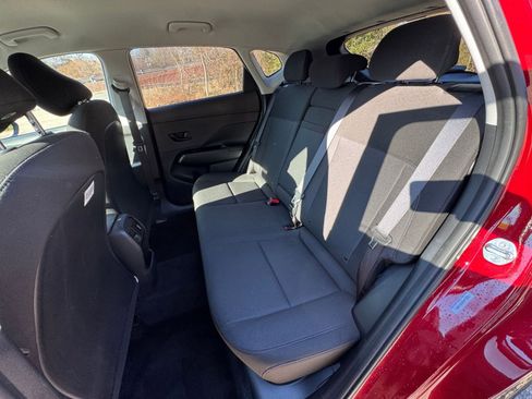 Used 2025 Hyundai Kona SEL image 32