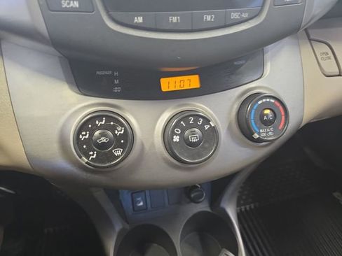 Used 2007 Toyota RAV4 4WD w/ 3rd Row image 24