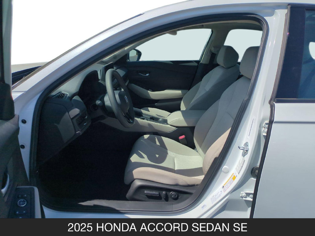 Used 2025 Honda Accord SE image 14