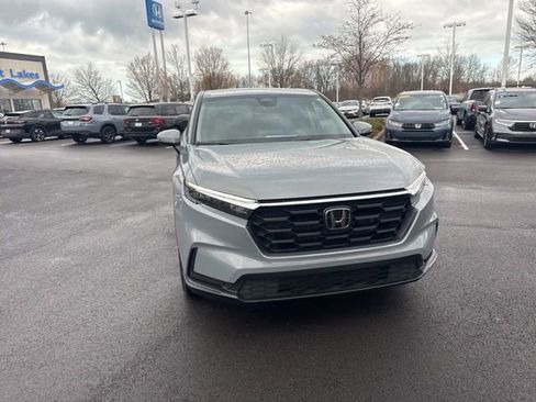 Used 2025 Honda CR-V LX image 4