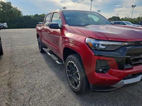 Used 2026 Chevrolet Colorado Z71 w/ Z71 Convenience Package 2 AWD/4WD image 3