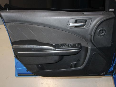 Used 2016 Dodge Charger R/T image 5