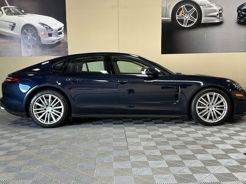 Used 2019 Porsche Panamera RWD image 3