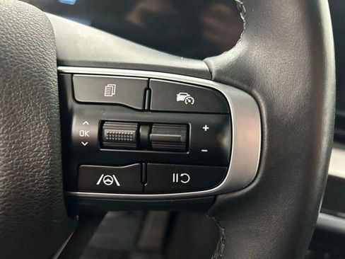 Used 2025 Kia Sportage EX w/ Premium Package image 35