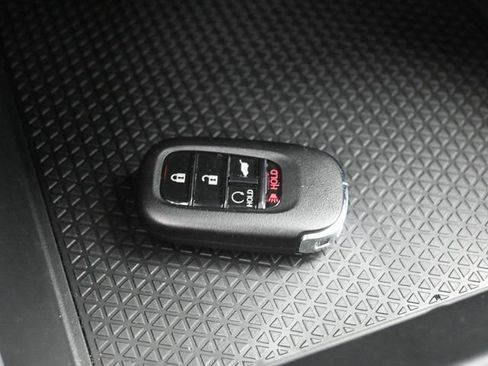 Used 2025 Honda CR-V EX image 13