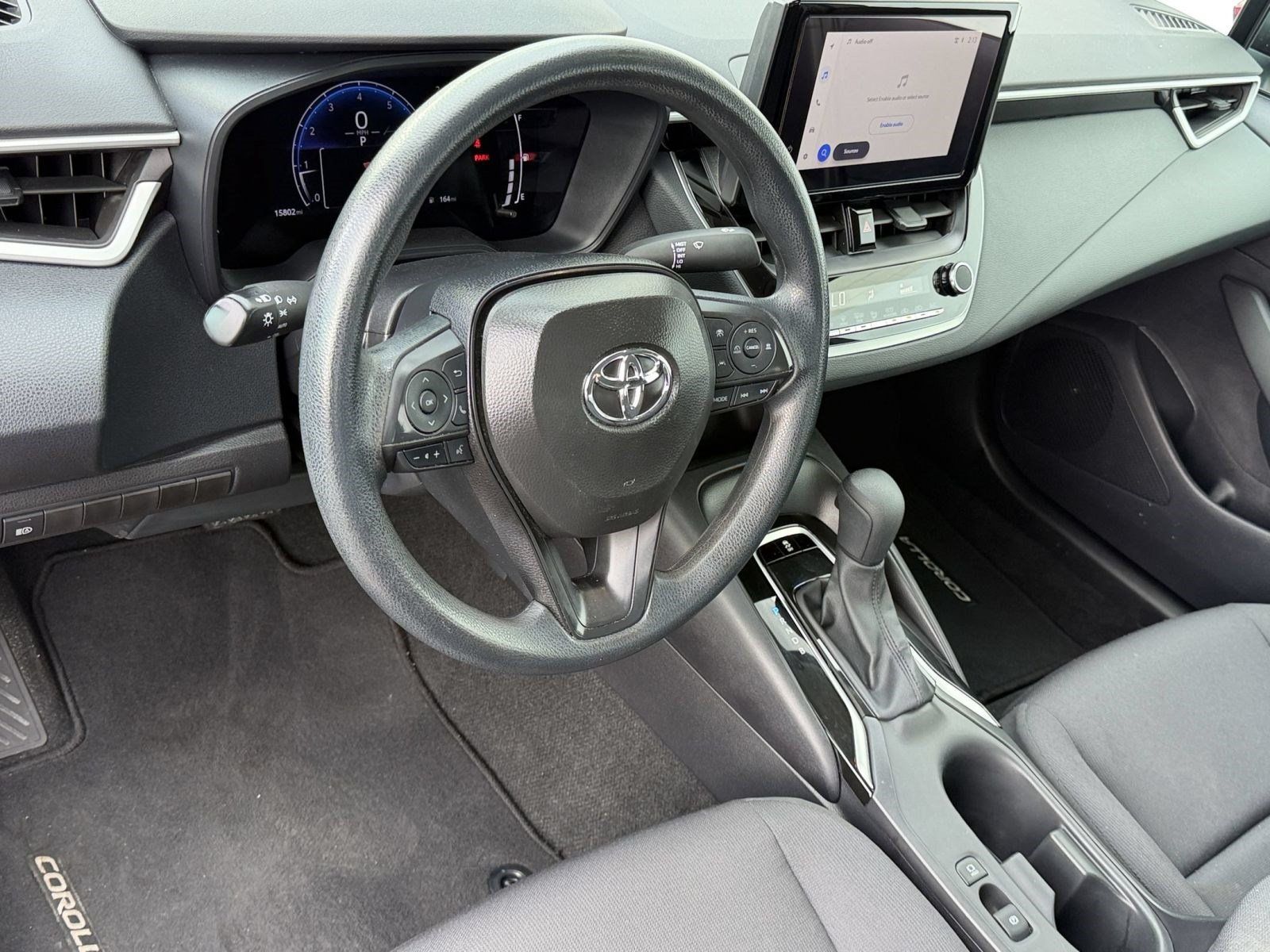 Used 2026 Toyota Corolla LE FWD image 4