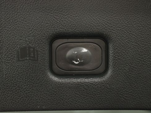 Used 2019 Lincoln Nautilus Reserve w/ Cargo Utility Package image 16