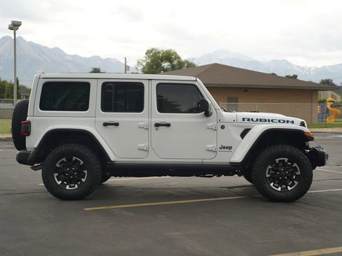 Used 2024 Jeep Wrangler Unlimited Rubicon 4xe AWD/4WD image 6