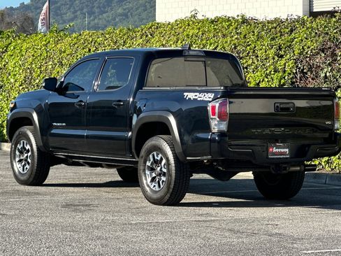 Used 2020 Toyota Tacoma TRD Off-Road w/ TRD Premium Off Road Package image 6