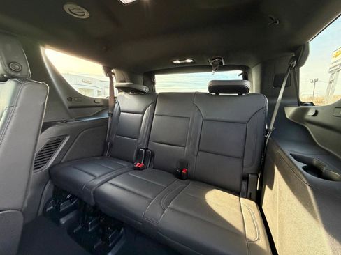Used 2025 Chevrolet Tahoe LT image 13