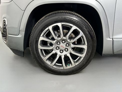 Used 2023 GMC Acadia Denali AWD/4WD image 32