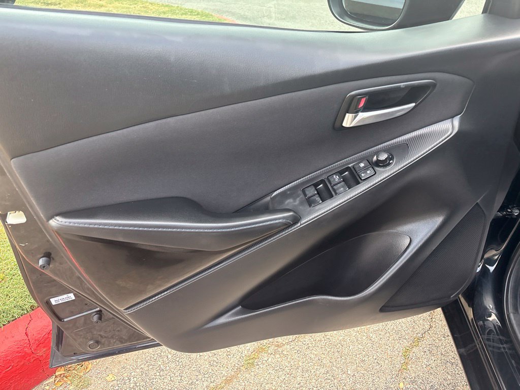 Used 2017 Toyota Yaris iA FWD image 11