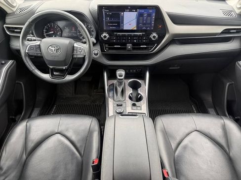 Used 2020 Toyota Highlander Limited AWD/4WD image 10