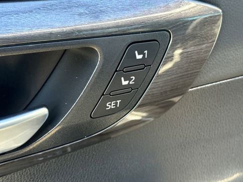 New 2026 Toyota Highlander Limited image 25