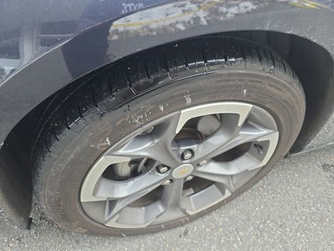 Used 2023 Chevrolet Malibu LT image 13