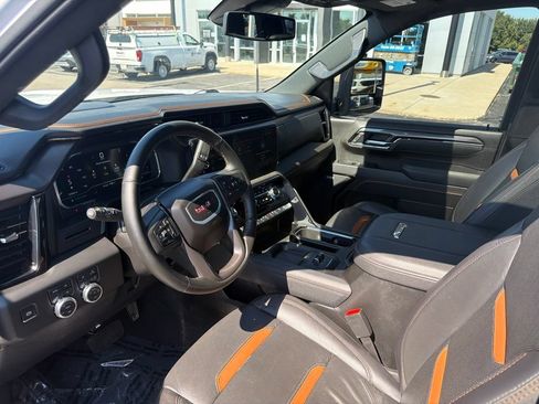 Used 2025 GMC Sierra 2500 AT4 AWD/4WD image 20