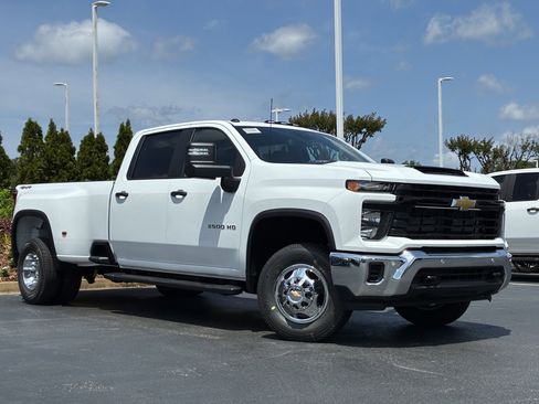New 2026 Chevrolet Silverado 3500 W/T AWD/4WD image 2