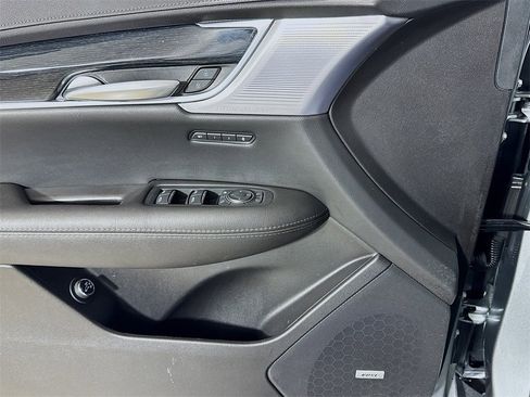 Certified 2025 Cadillac XT5 Premium Luxury image 16