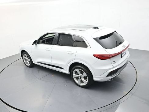 Used 2025 Audi Q5 Premium Plus AWD/4WD image 38
