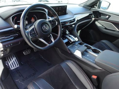 Used 2023 Acura MDX A-Spec image 11