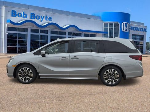New 2026 Honda Odyssey Elite image 8