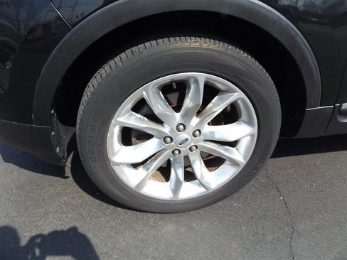 Used 2013 Ford Explorer XLT image 35