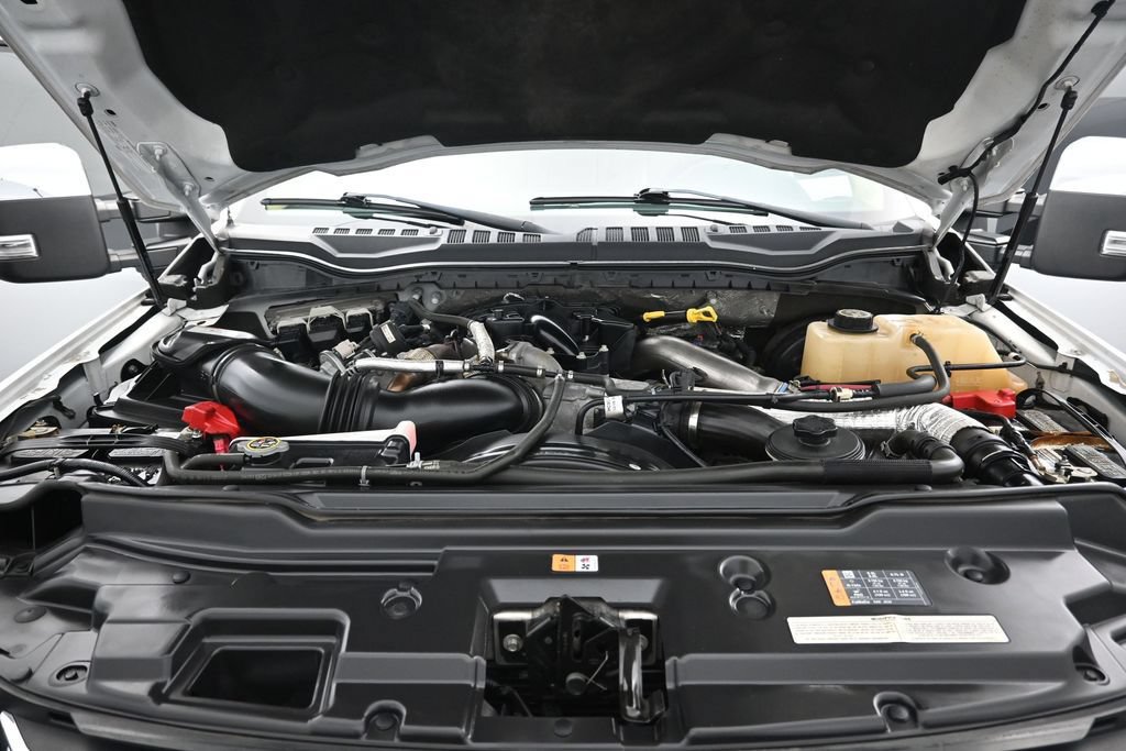Used 2018 Ford F250 Lariat w/ Lariat Ultimate Package AWD/4WD image 33