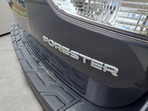 Used 2022 Subaru Forester Premium AWD/4WD image 29