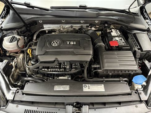 Used 2017 Volkswagen GTI Autobahn image 34