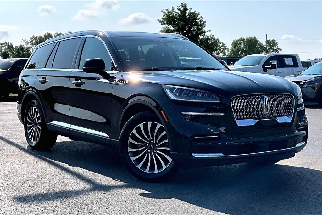 Used 2024 Lincoln Aviator Reserve AWD/4WD image 37