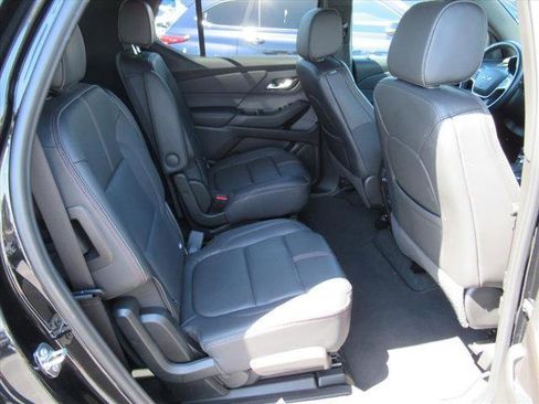 Used 2023 Chevrolet Traverse RS AWD/4WD image 33