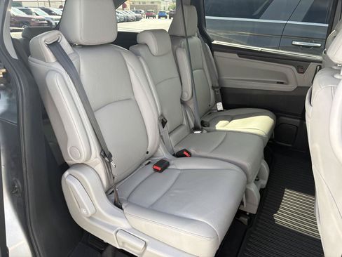 Used 2024 Honda Odyssey Touring image 16
