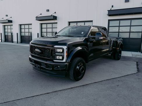 Used 2024 Ford F450 King Ranch w/ FX4 Off-Road Package AWD/4WD image 3
