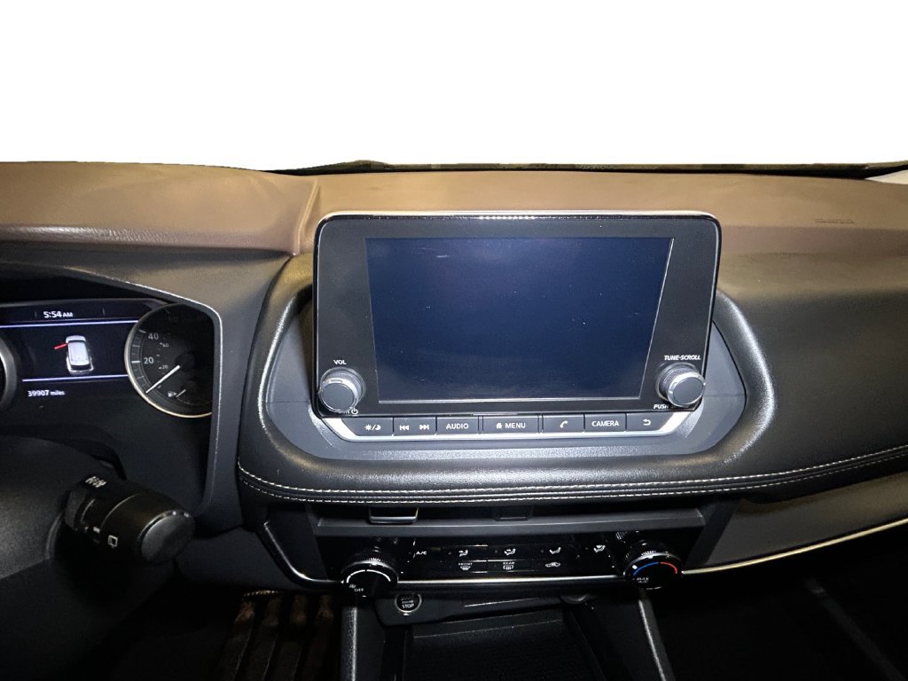Used 2023 Nissan Rogue S AWD/4WD image 10