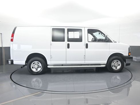 Used 2024 Chevrolet Express 2500 w/ Driver Convenience Package image 7