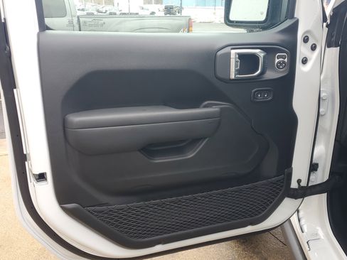 New 2026 Jeep Wrangler Unlimited Sport AWD/4WD image 6