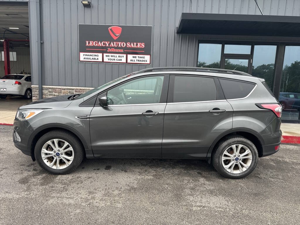 Used 2018 Ford Escape SE AWD/4WD image 2