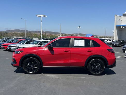 Certified 2025 Honda HR-V Sport image 2