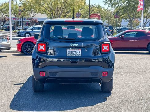 Used 2022 Jeep Renegade Sport AWD/4WD image 3