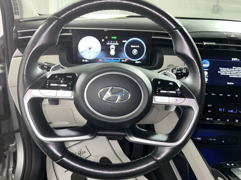 Used 2024 Hyundai Tucson Limited image 15