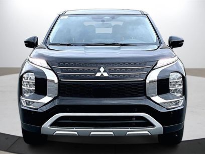 Used 2024 Mitsubishi Outlander SE