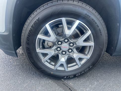 Used 2020 GMC Acadia SLE image 35