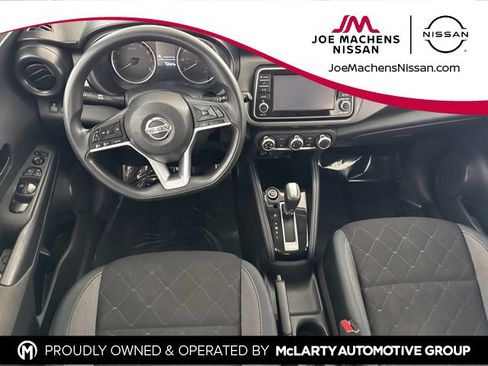 Used 2019 Nissan Kicks S image 22