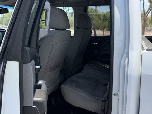 Used 2019 Chevrolet Silverado 2500 W/T w/ WT Convenience Package RWD image 11